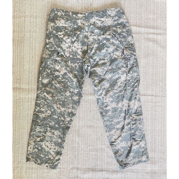 US Army Men ACU Combat Pants Digital Camo Large Short Military Tactical Cargo - Picture 2 of 4